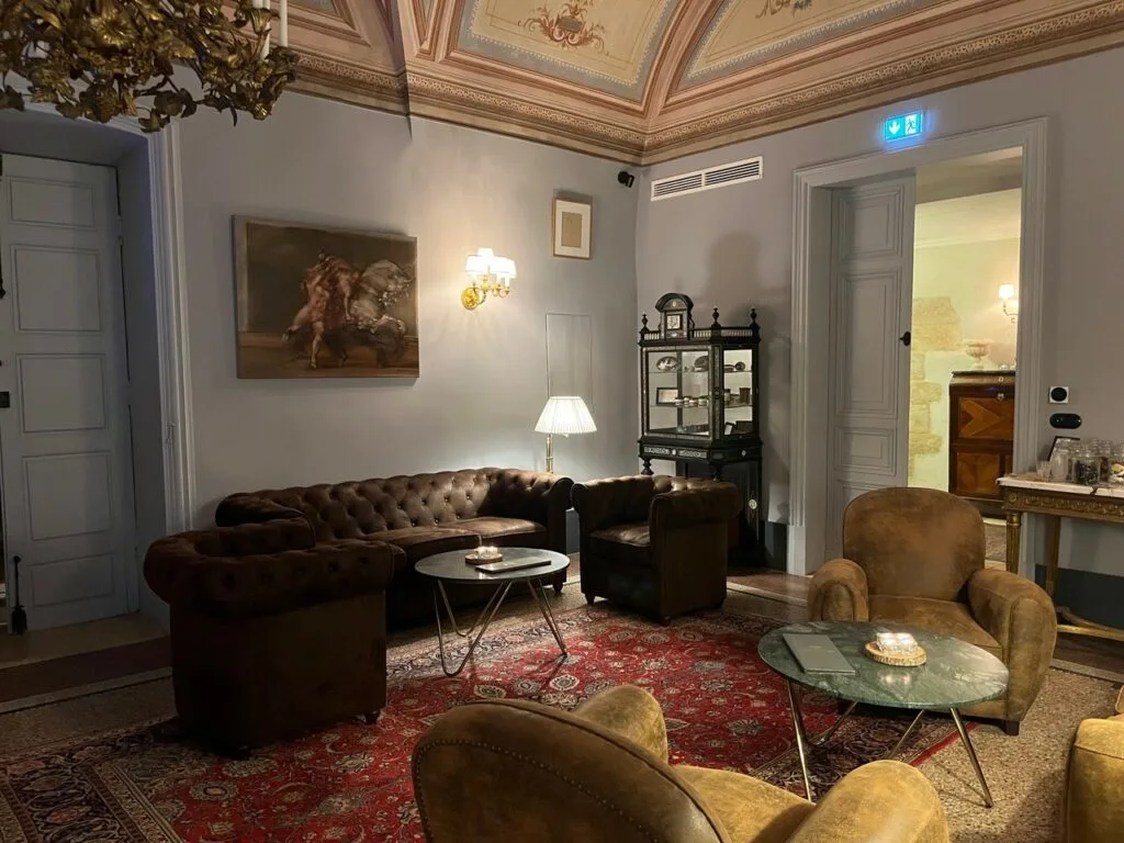 L'Hirondelle - Château de Collias — photo 8