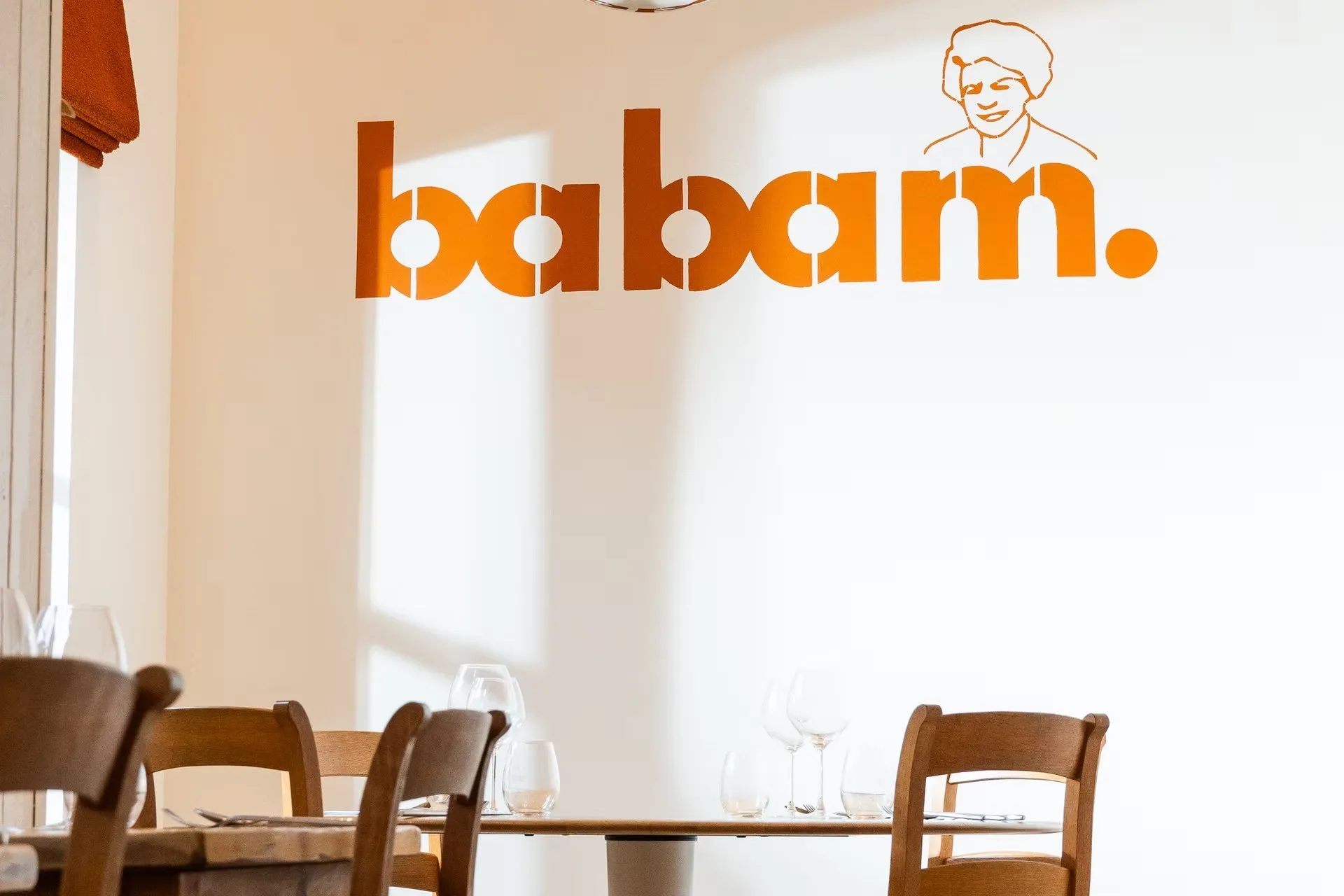Babam — atmosphere