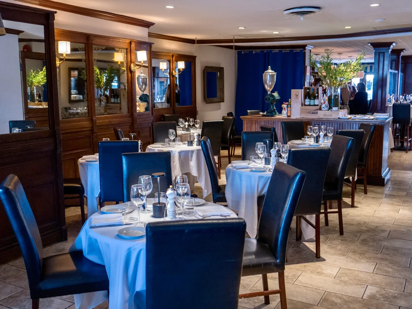Jonathan's Ristorante — photo 23