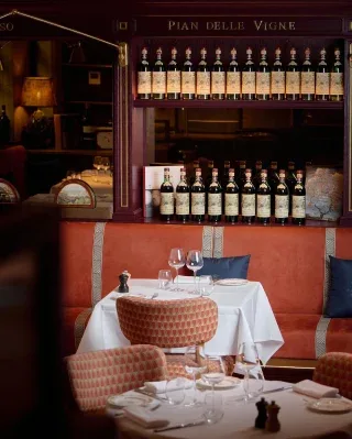 Cantinetta Antinori — atmosphere