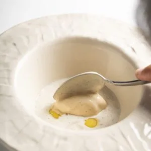 2 Estaciones — food