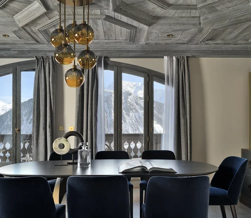 Baumanière 1850 — atmosphere