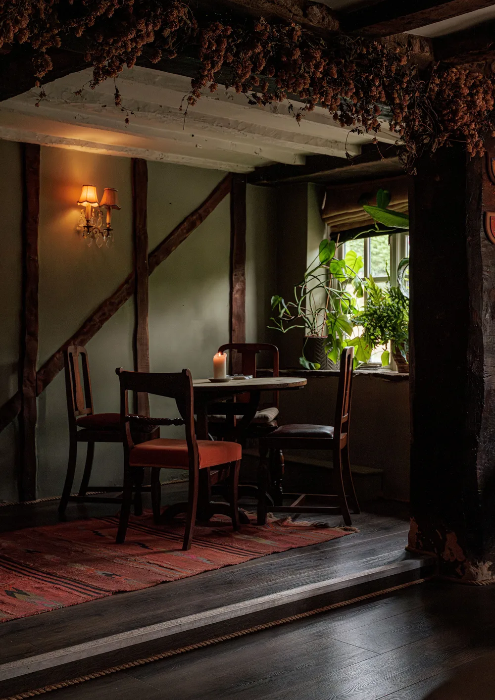 The Lamb Inn — atmosphere