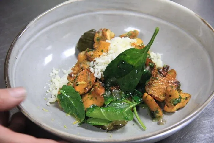 El Brote — food
