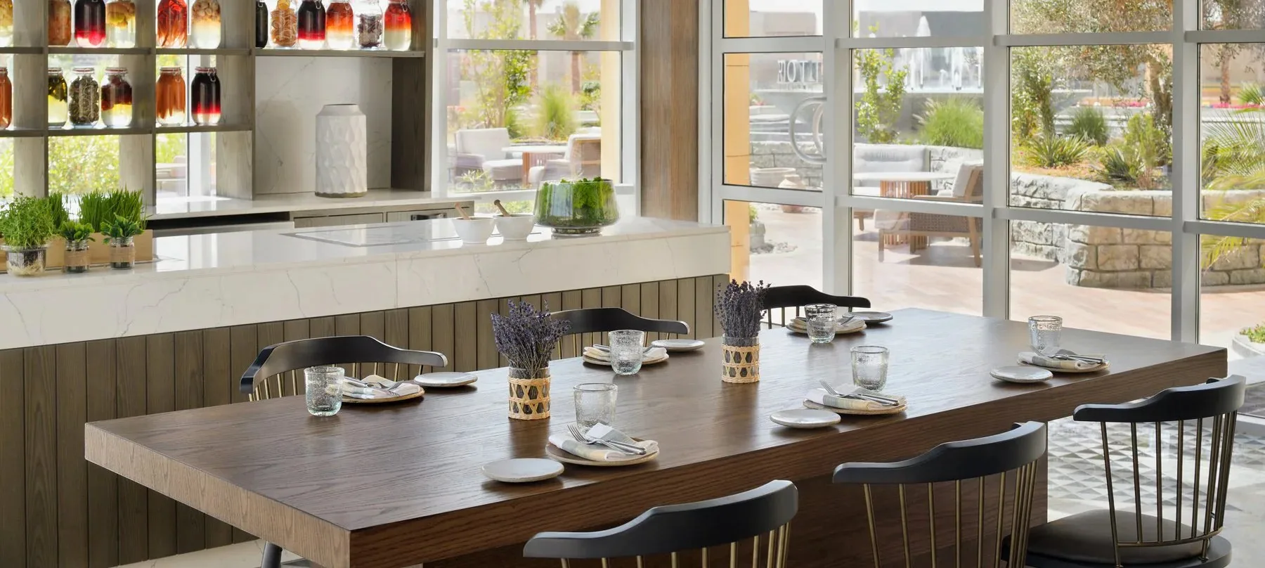 JW Glass Garden - JW Marriott Hotel Riyadh — photo 15