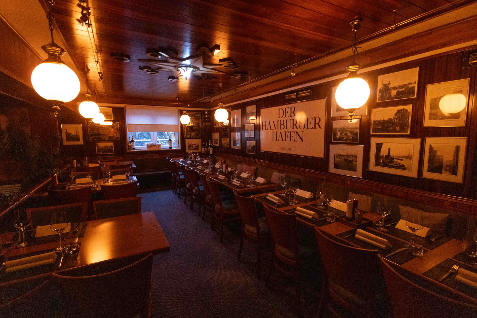 Old Commercial Room — photo 9