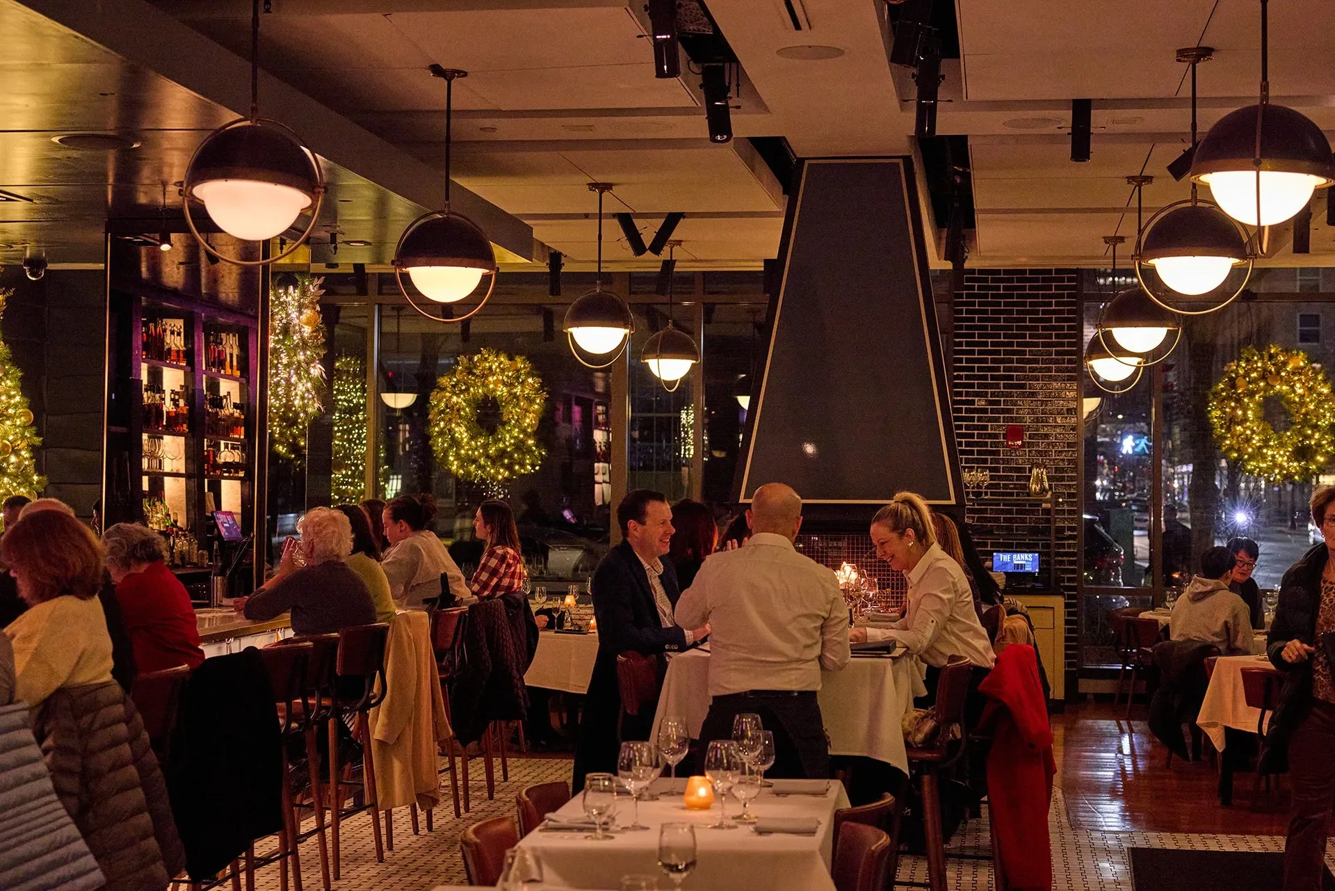 Banks Seafood and Steak — photo 32
