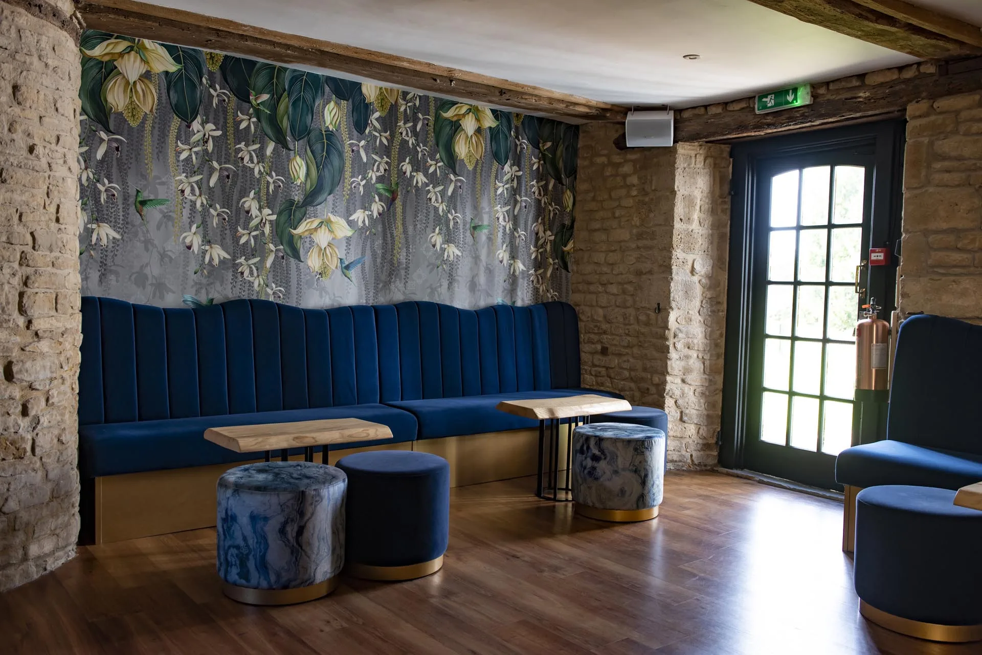 Prévost @ Haycock Manor — photo 6