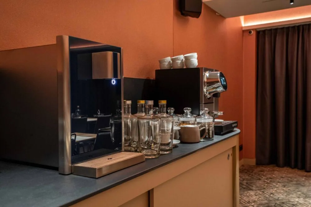 EMOTI Sharefood Tavern — photo 17
