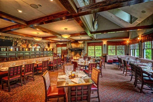 Vintage Tavern — photo 33