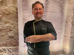 L'Un des Sens — kitchen