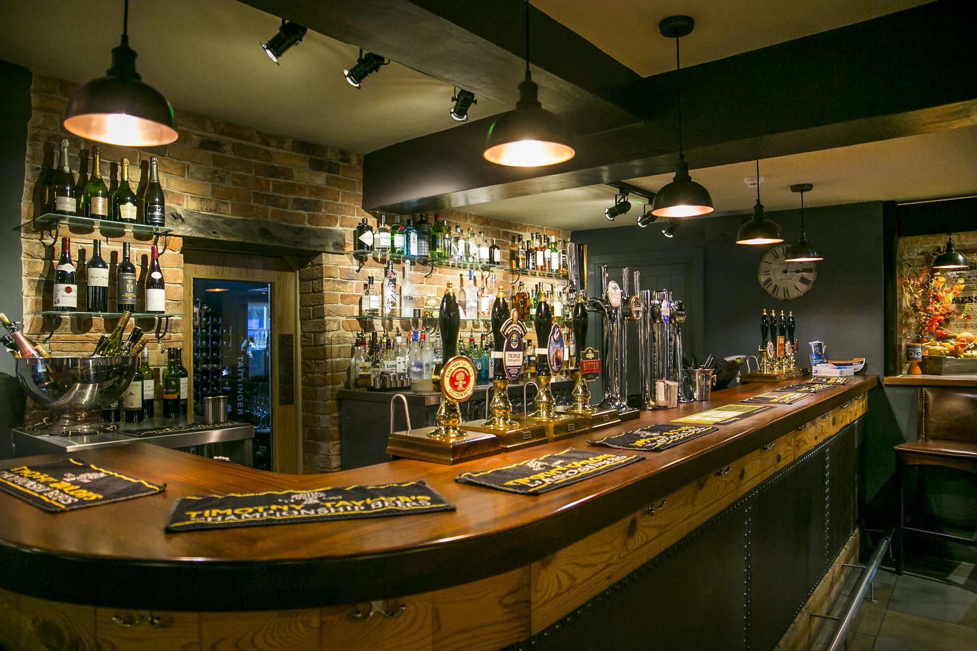 The White Hart — photo 13