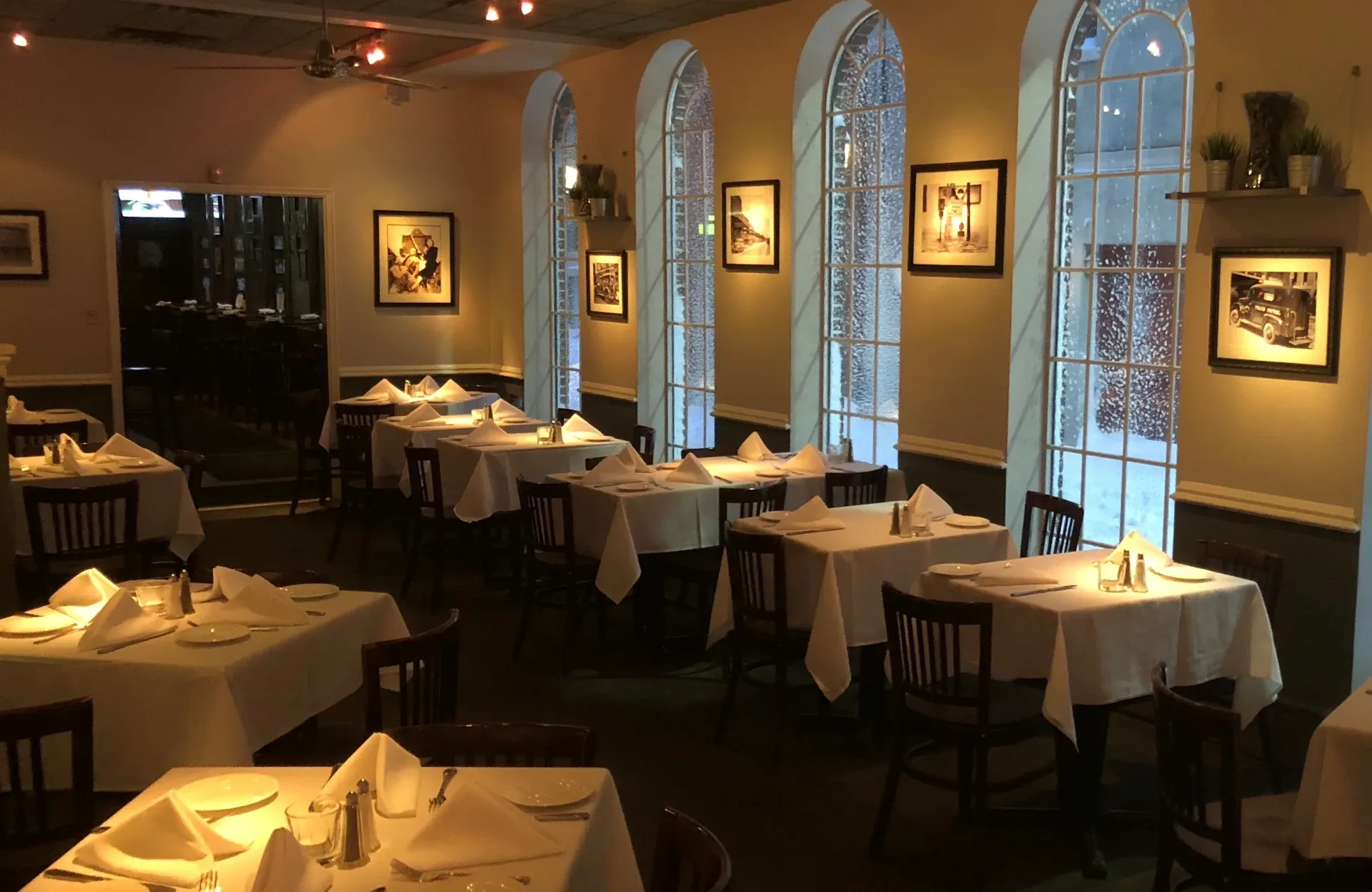 Court Street Restaurant & Bar — photo 19