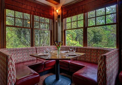 Vintage Tavern — photo 37