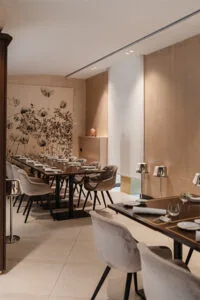 Cortile Spirito Santo — atmosphere