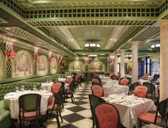 Brennan's Restaurant — photo 9