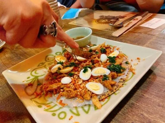 Bếp Mẹ ỉn (Le Thanh Ton Street) — photo 4