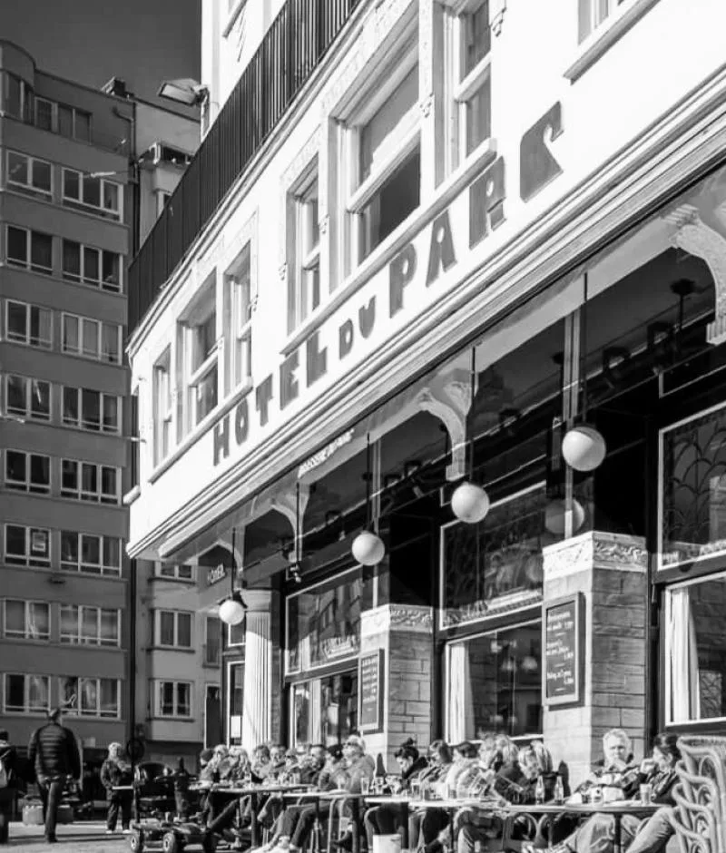 Café du Parc — atmosphere