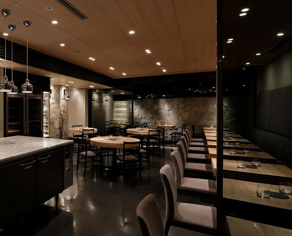 L'AS, Tokyo