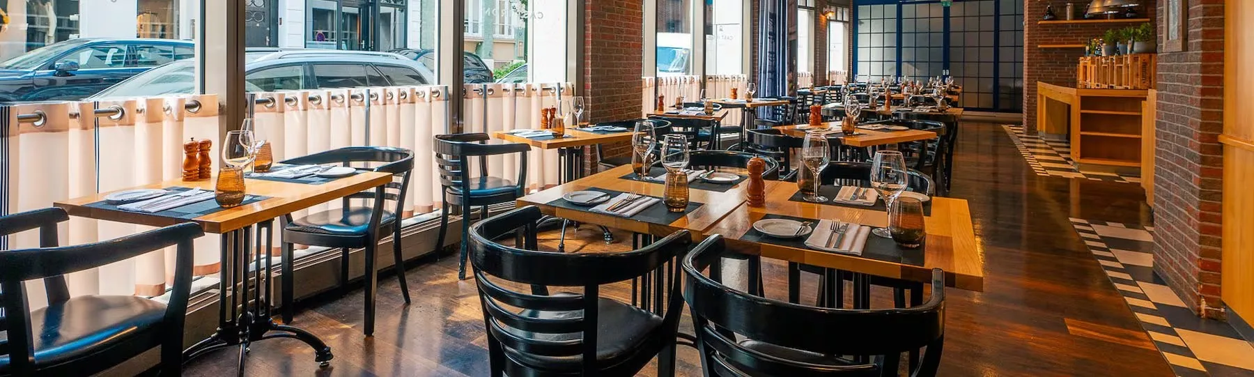 Cast Iron Grill — atmosphere