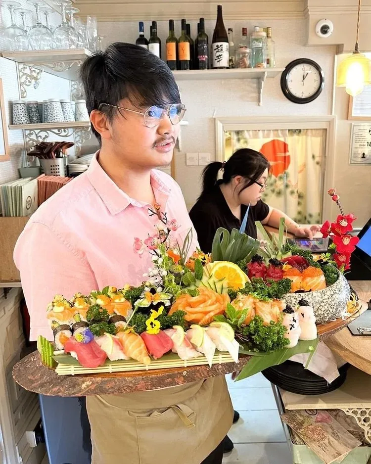 Sushi and Salad — photo 49
