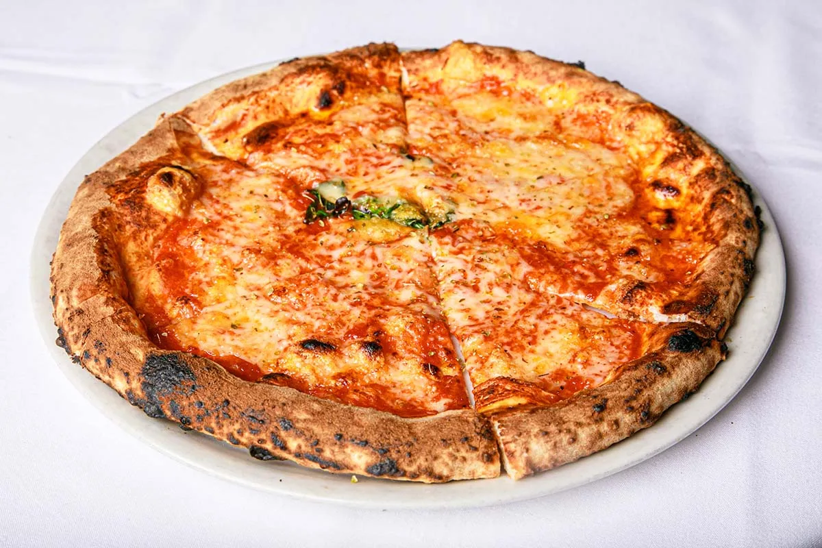 Pizzeria Sapori — food