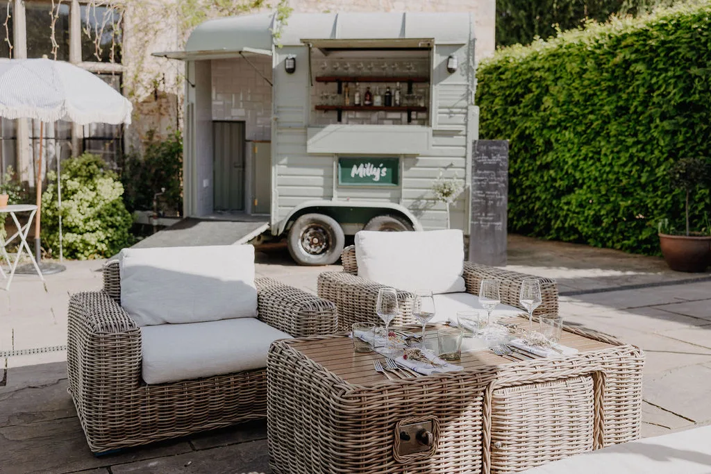 Milly's Bistro — atmosphere