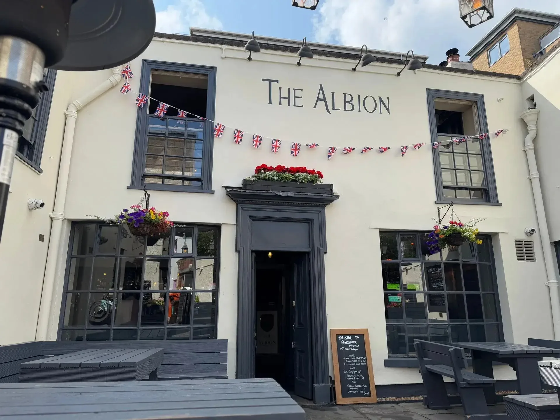 Upstairs @ The Albion — photo 41