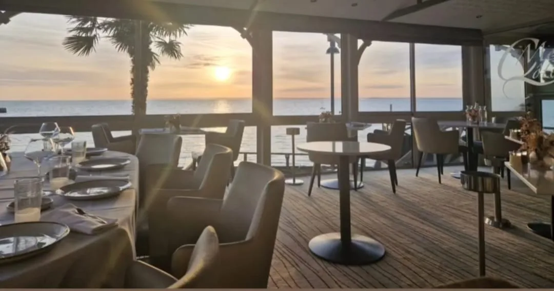 Côté Mer — atmosphere