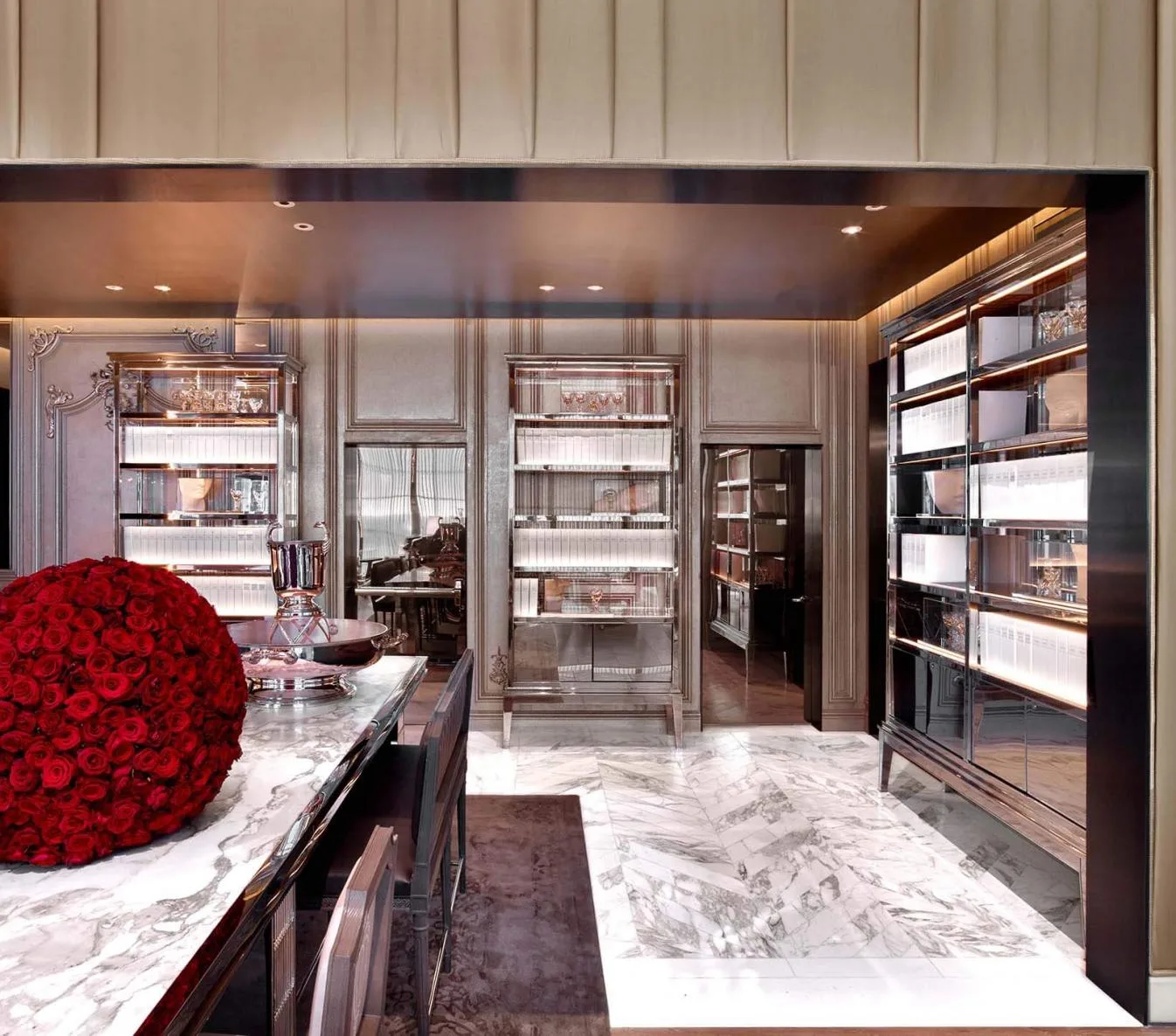 Grand Salon and The Bar — photo 22