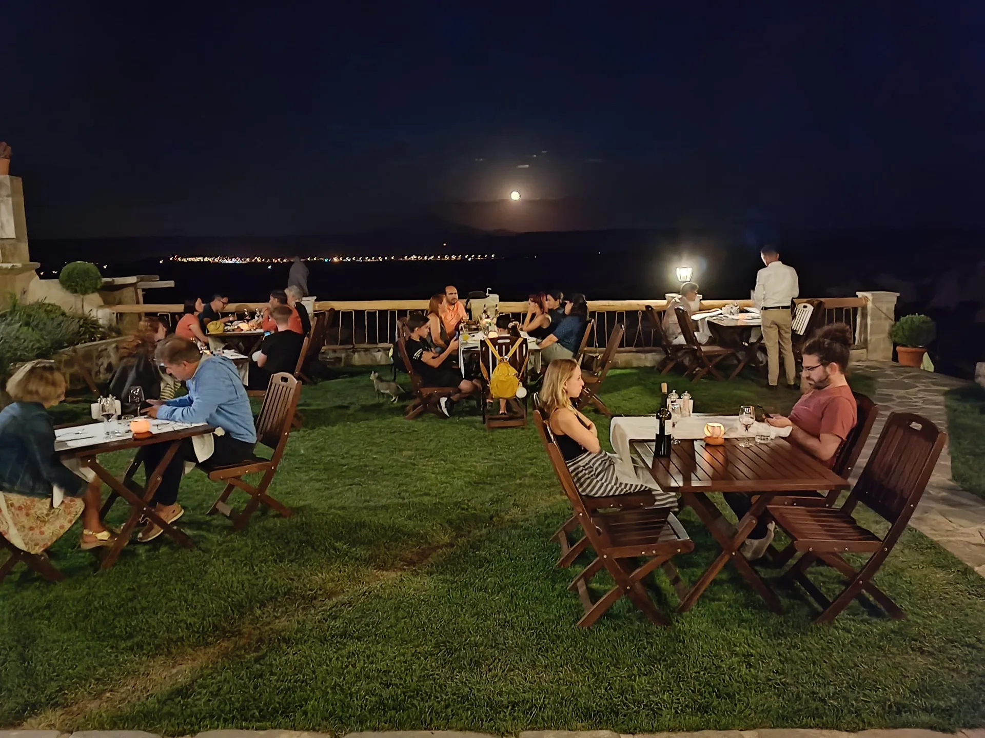 Moniq Restaurant — photo 10
