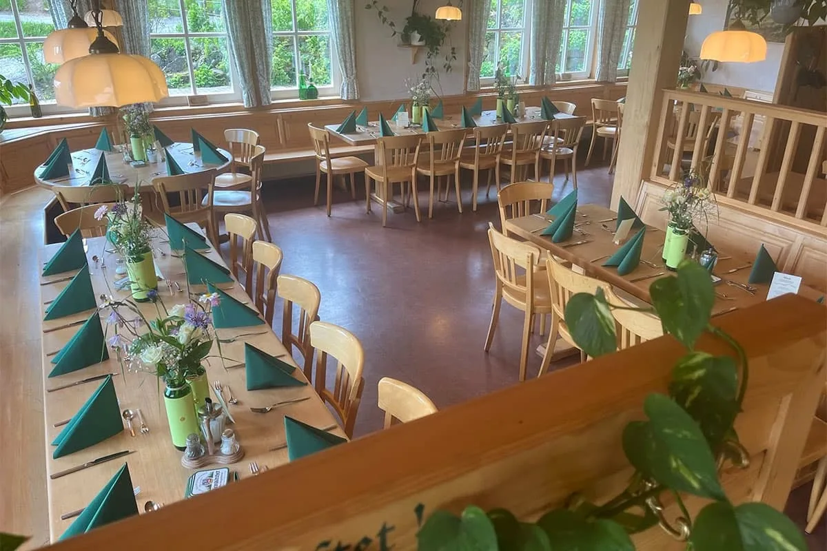 Gasthaus zum Strauß — atmosphere