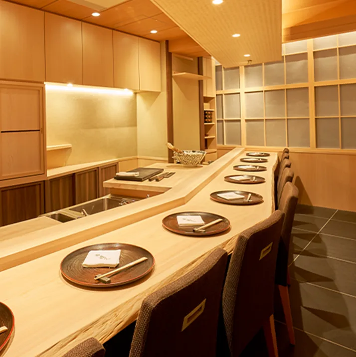 Akasaka Watanabe — photo 10