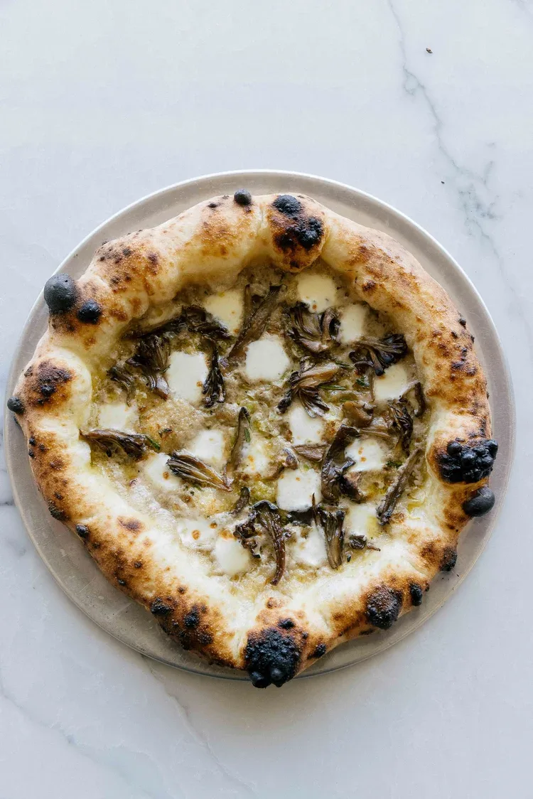 Sho Pizza Bar — photo 8