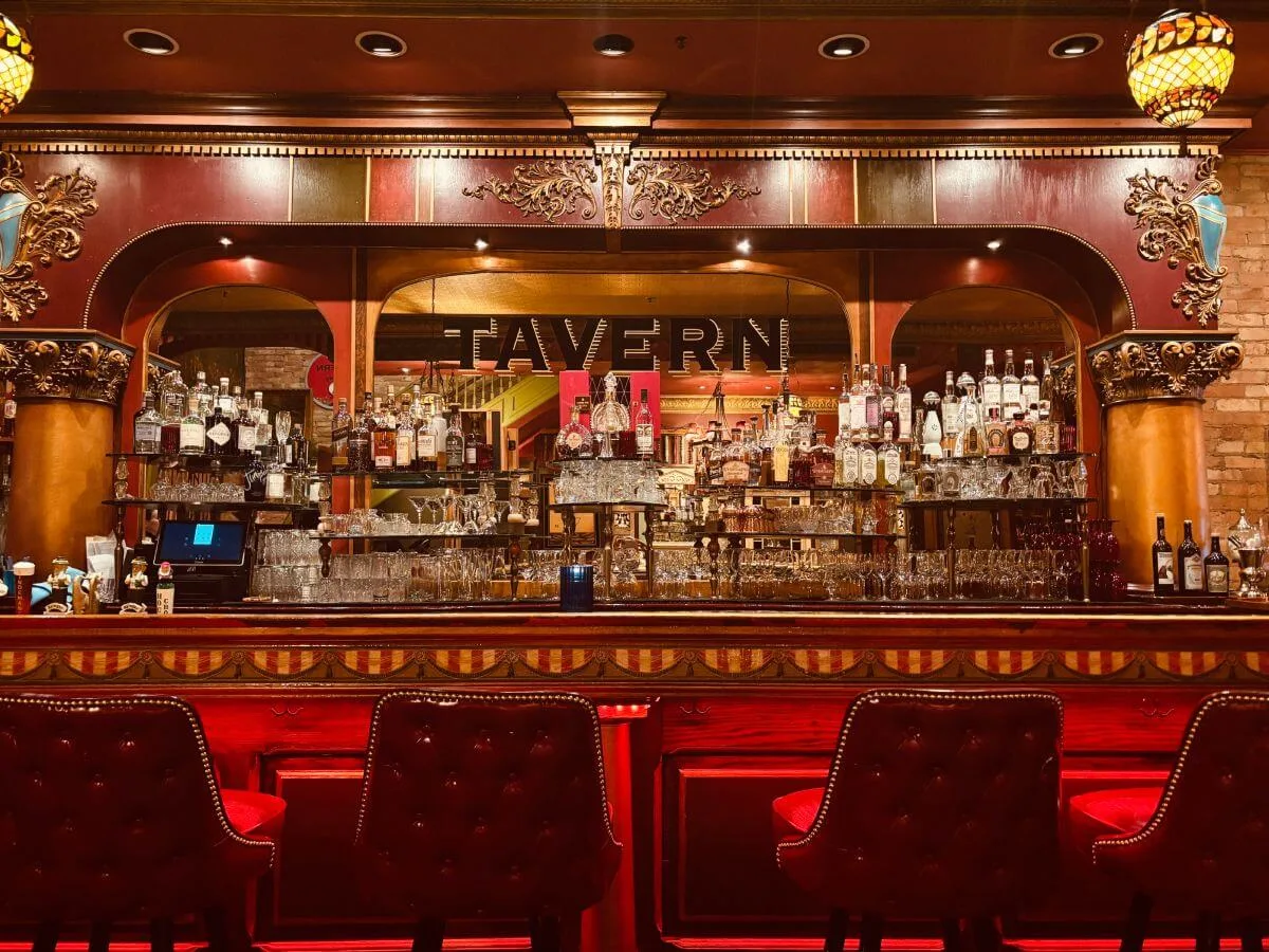 The Tavern — photo 4
