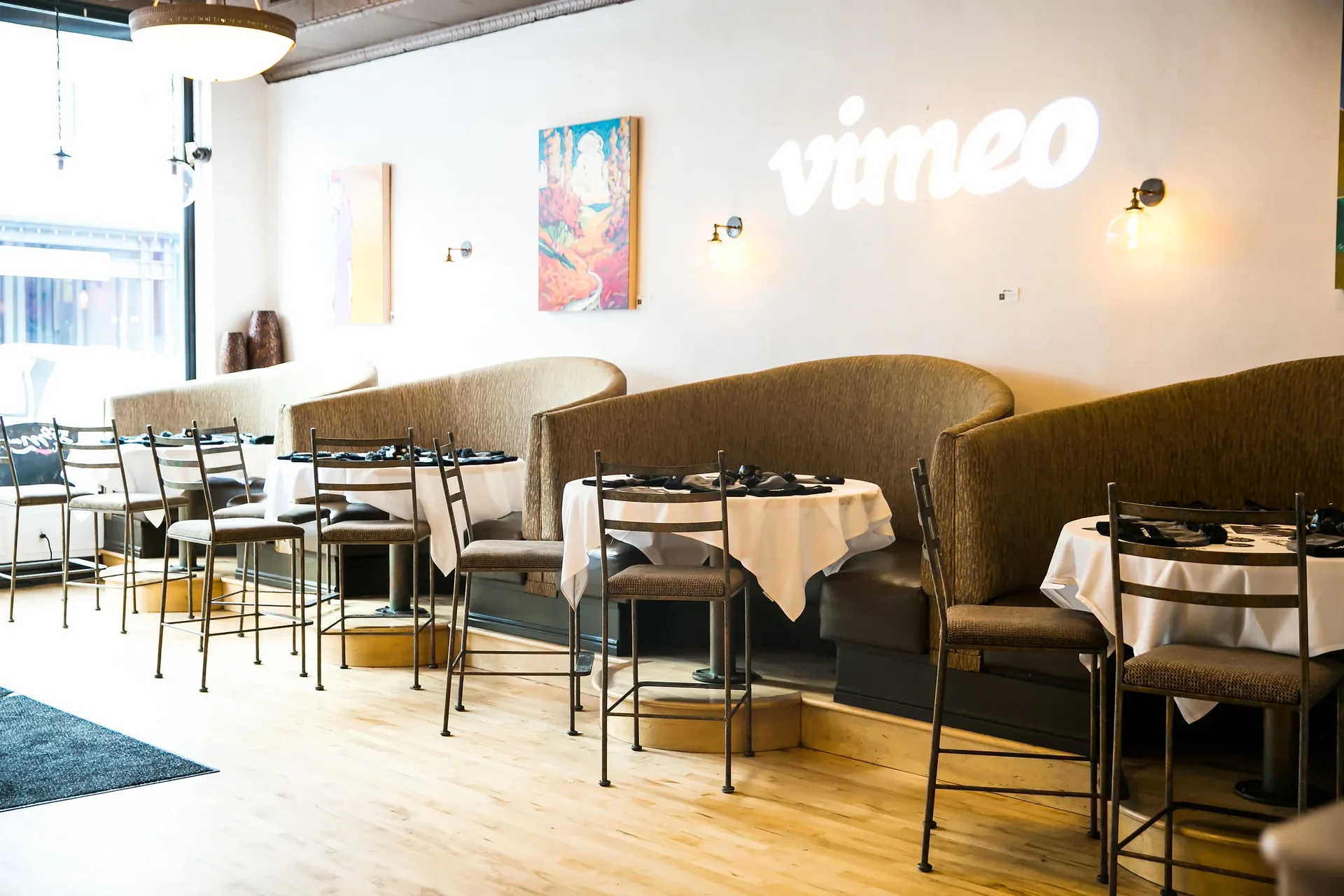 350 Main Brasserie — photo 9