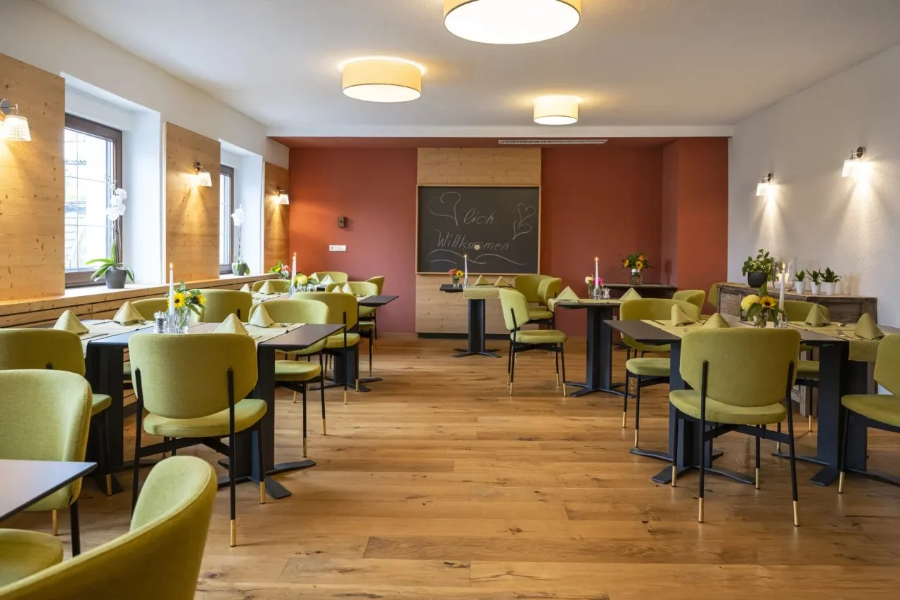 Jauch’s Löwen Restaurant — photo 14
