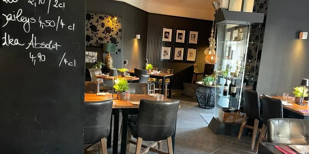 Restaurant Sonderbar — photo 14