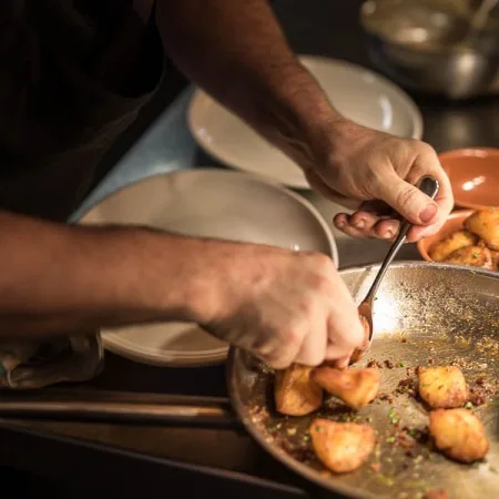 El Gato Negro Manchester — kitchen
