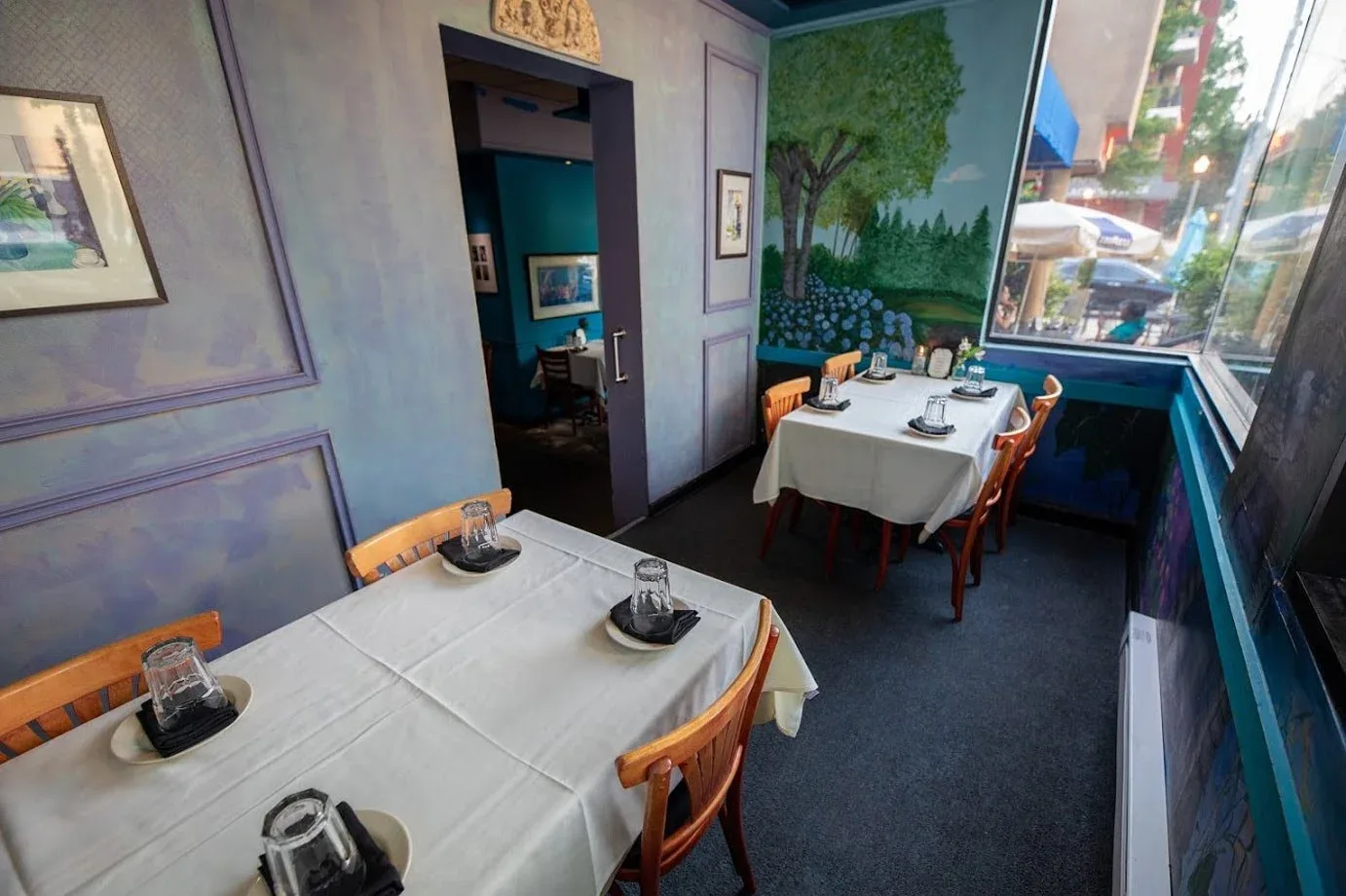 Café Lily — photo 9