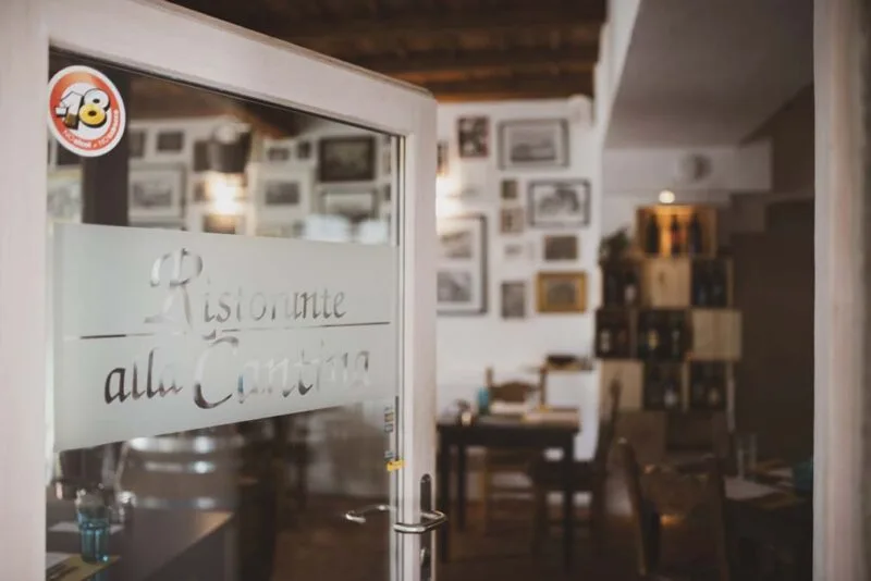 Alla Cantina — atmosphere