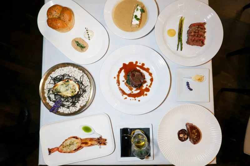 Kinzie Chophouse — photo 10