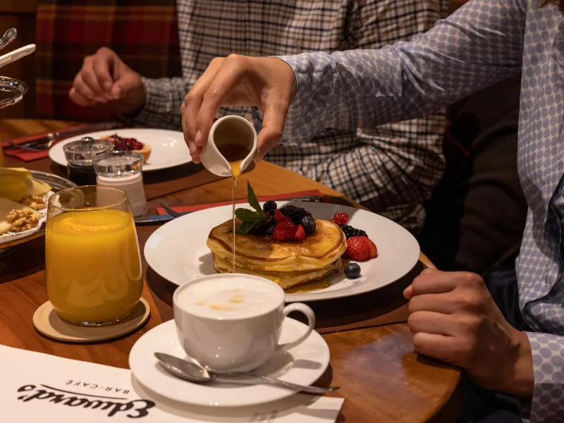 1818 Eat & Drink — photo 43