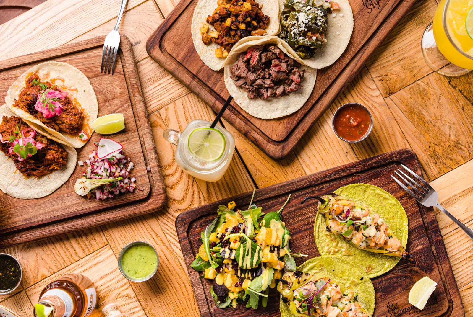 Los Agaves — food