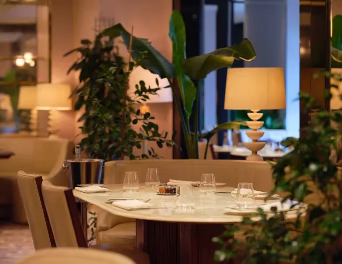 Savoy Grill by Gordon Ramsay — atmosphere