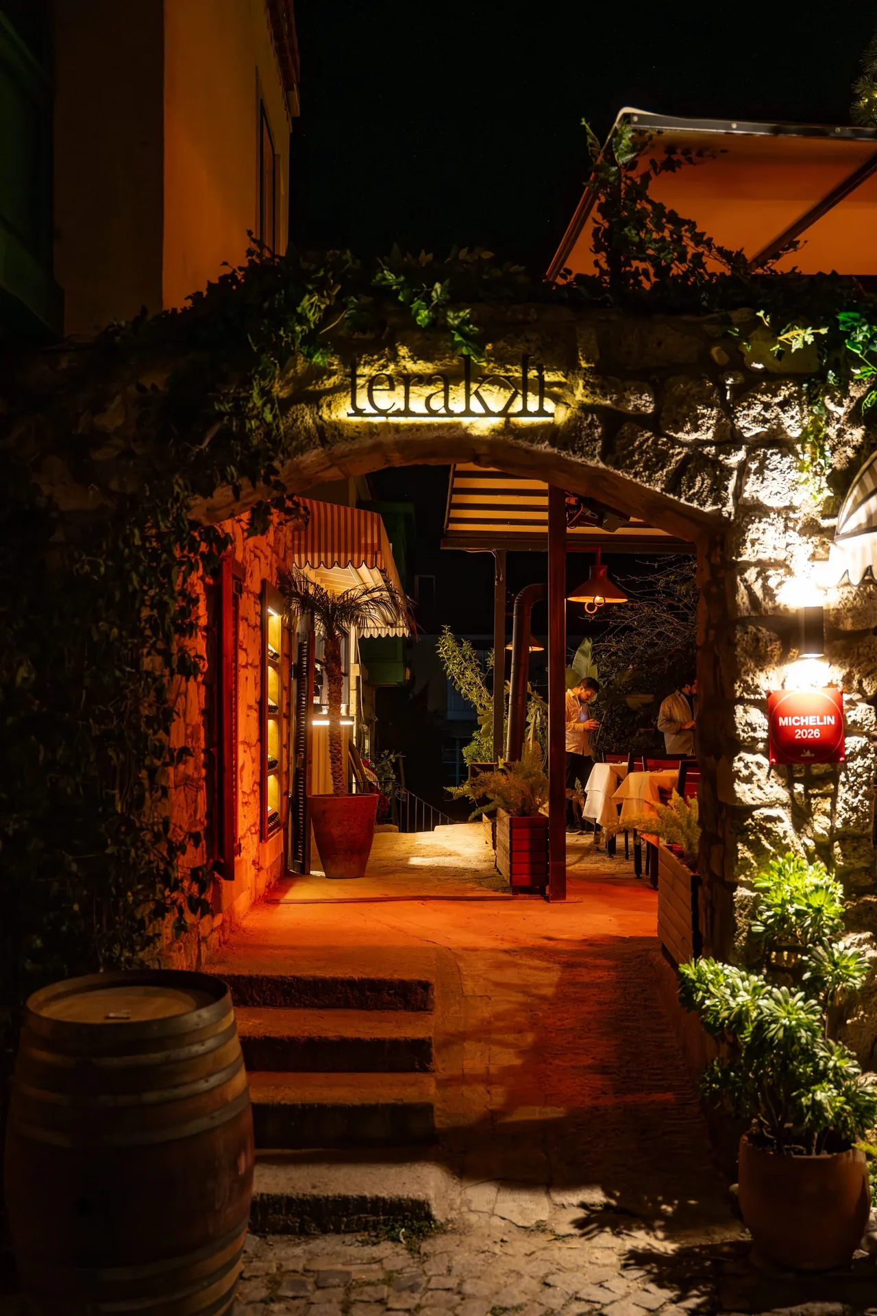 Terakki, Çeşme