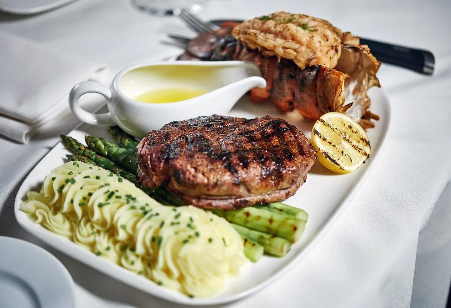 Council Oak Steaks & Seafood — photo 9