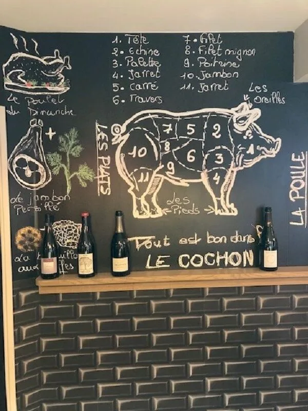 Cave et Cuisine — atmosphere