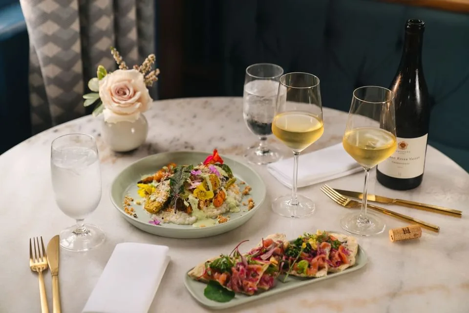 1799 at the Clifton — atmosphere