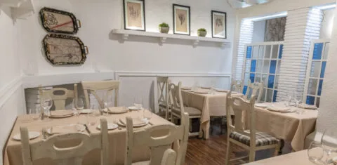 La Taberna de Almodóvar — atmosphere